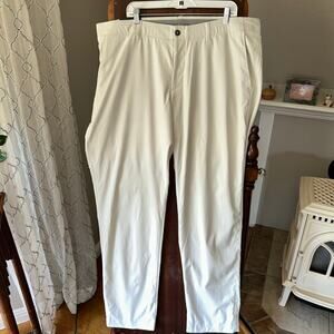 Under Armour Mens 44x34 Tan Chino Stretch Golf Pants NWT